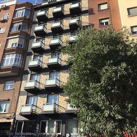 Hotel Madrid Rio Экстерьер фото