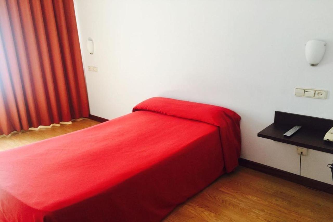 Hotel Madrid Rio Экстерьер фото