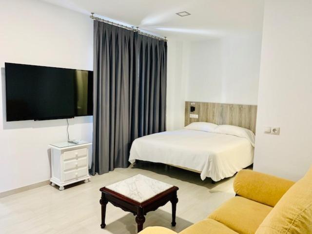 Hotel Madrid Rio Экстерьер фото